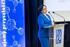 Prodziekan ds. kształcenia dr Urszula Bednarz