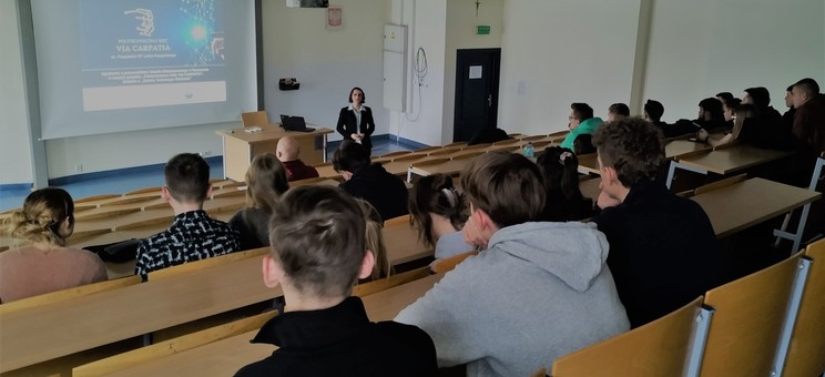 Zajęcia ze specjalistami z Urzędu Statystycznego w Rzeszowie