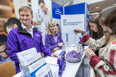 Stoisko dr inż. S.Stagraczyński, L.Wertejuk