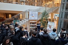 Zwiedzanie biblioteki